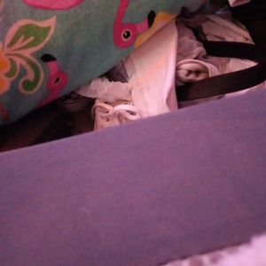 Meet your Posher, Crystal